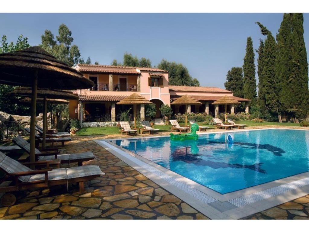 Corfu Club Standard Apartment 1 Danilia Екстериор снимка