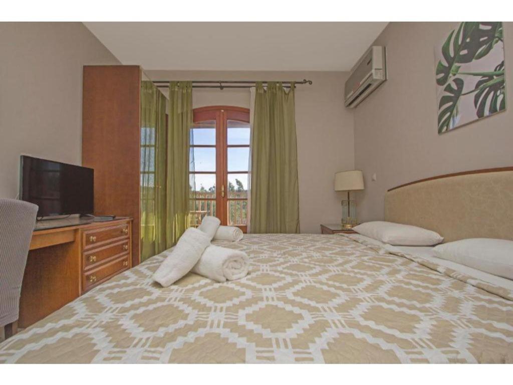 Corfu Club Standard Apartment 1 Danilia Екстериор снимка
